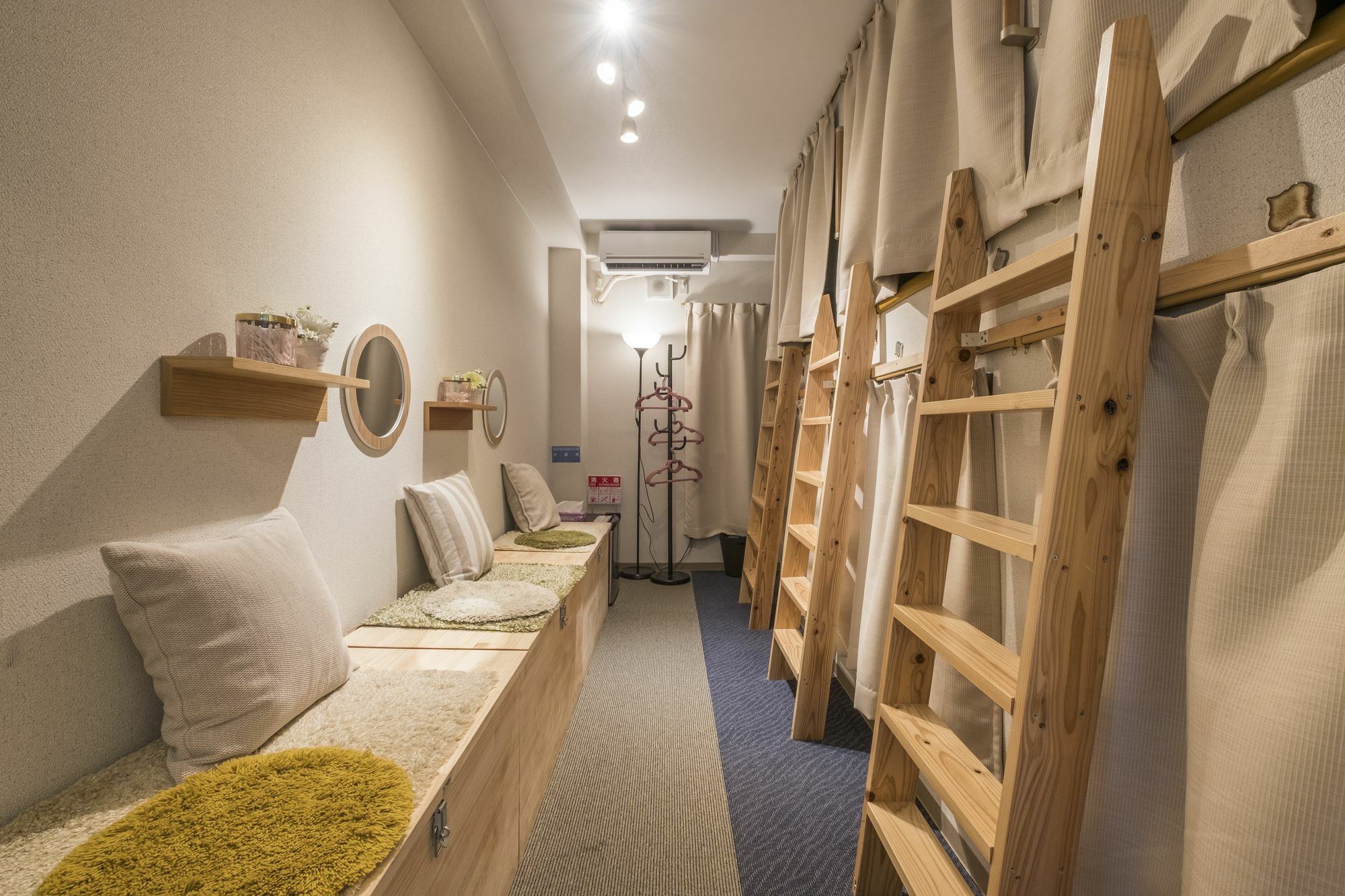 Hostel Sakura La An Ōsaka Extérieur photo